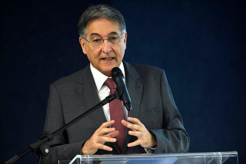 Governador Fernando Pimentel &eacute; acusado de receber propina para favorecer montadora CAOA no Minist&eacute;rio do Desenvolvimento 