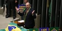 Cotado para assumir o Bolsa Família no governo Temer, Terra rebate Dilma