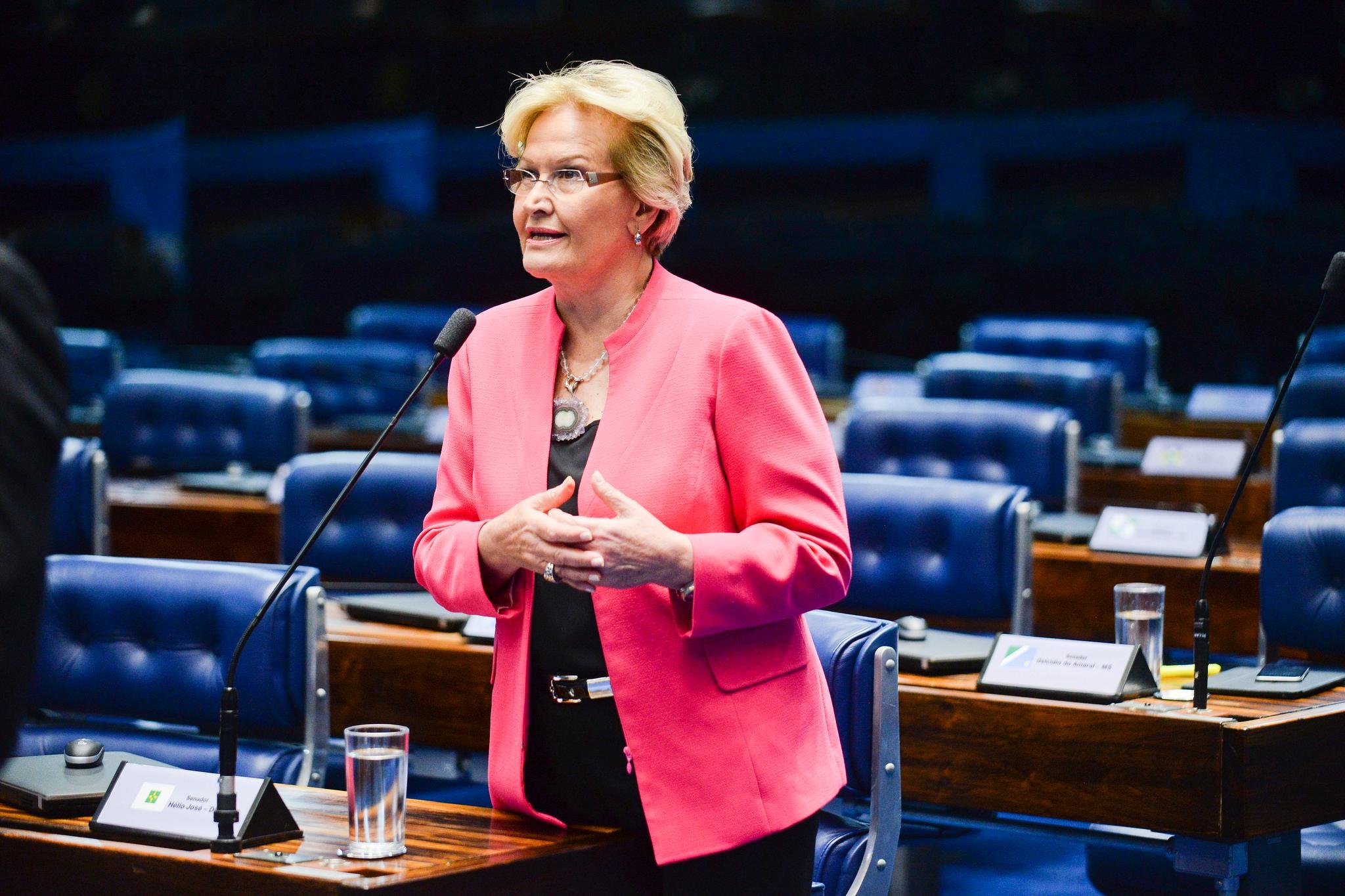 Sess&atilde;o no Senado discute decis&atilde;o que anulou processo de impeachment na C&acirc;mara