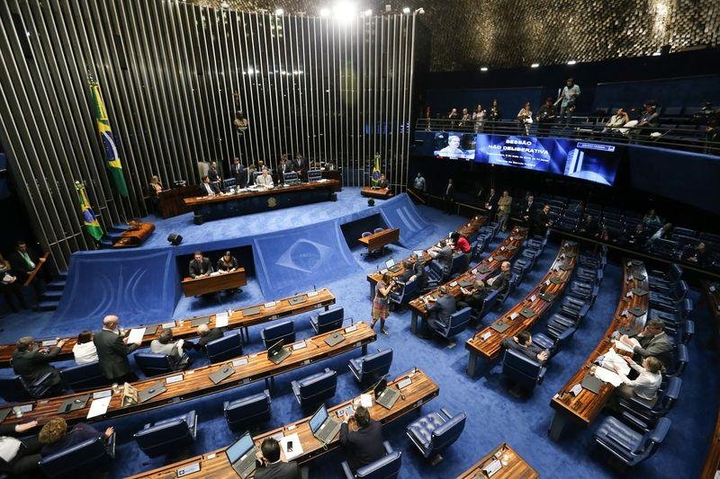 Caso seja aprovada a admissibilidade do processo, Dilma poder&aacute; ser afastada por at&eacute; 180 dias