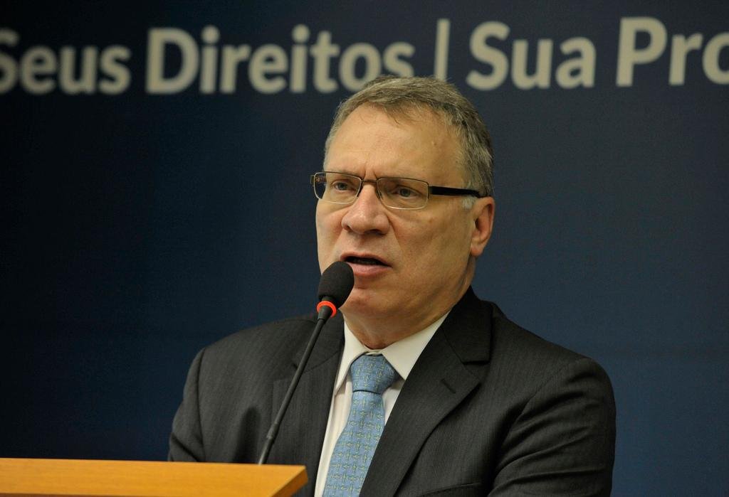Arag&atilde;o: &acute;fen&ocirc;meno das press&otilde;es pol&iacute;ticas ileg&iacute;timas
