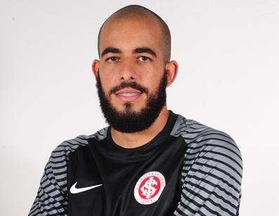 Danilo ser&aacute; apresentado ap&oacute;s o treino da manh&atilde; desta quarta