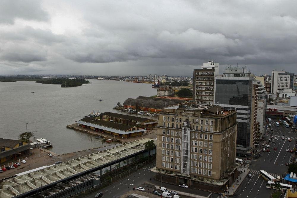 H&aacute; chance de chuva leve, principalmente no Centro e no Leste