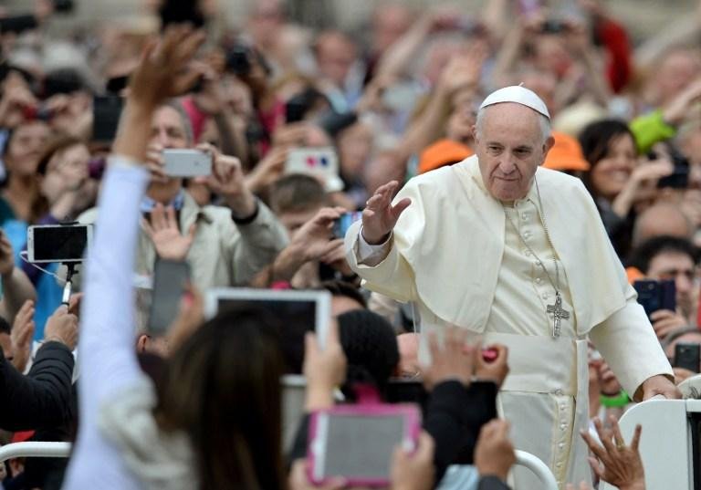 Francisco cita padroeira Nossa Senhora Aparecida como defesa e guia de caminho ao pa&iacute;s