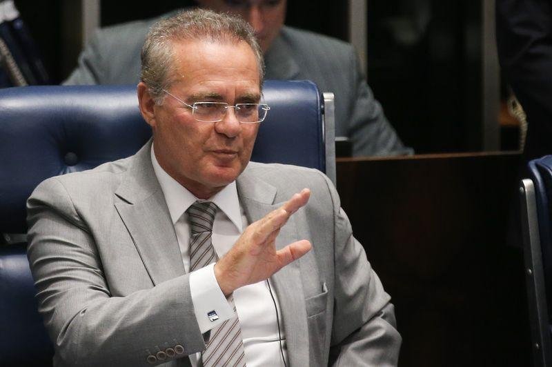 Presidente do Senado &eacute; acusado de peculato, falsidade ideol&oacute;gica e uso de documento falso