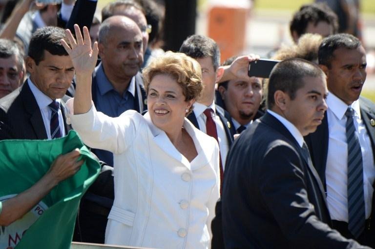 Em v&iacute;deo, Dilma afirma que luta contra golpe &eacute; longa