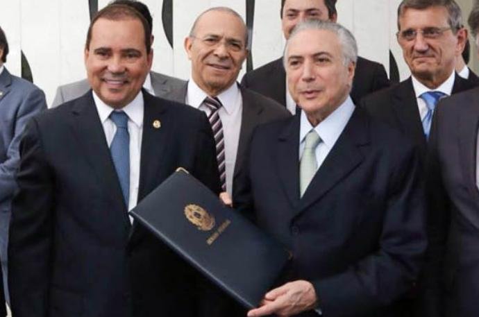 Temer fala pela primeira vez ap&oacute;s assumir interinamente a presid&ecirc;ncia da Rep&uacute;blica 