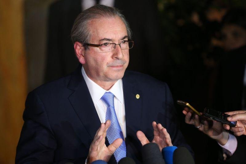 Presidente da C&acirc;mara j&aacute; &eacute; acusado por ocultar contas na Su&iacute;&ccedil;a durante CPI da Petrobras