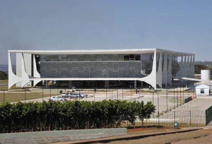 EUA confiam na solidez nas institui&ccedil;&otilde;es do Brasil para enfrentar crise