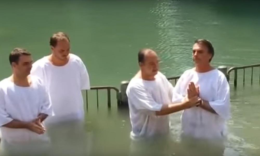 Jair Bolsonaro foi batizado em Israel nessa quarta