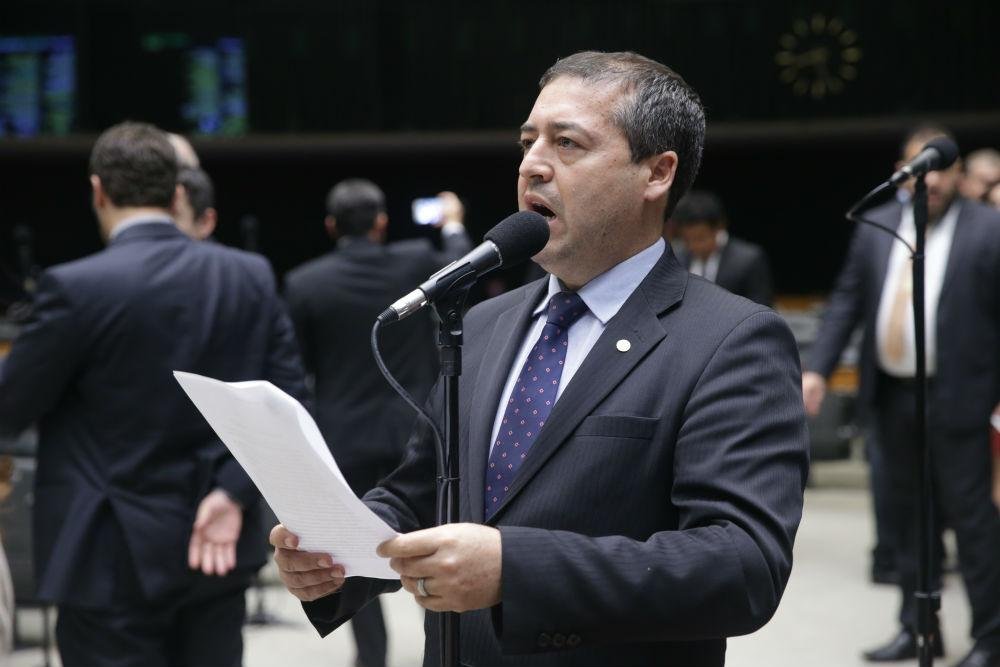 Natural de Carazinho, deputado federal, 50 anos, &eacute; especialista em gest&atilde;o p&uacute;blica