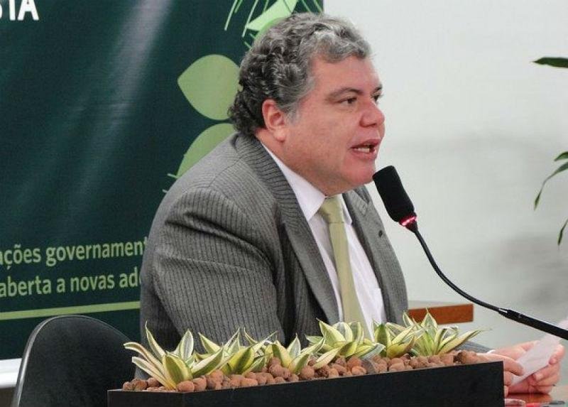 Deputado possui atua&ccedil;&atilde;o destacada nas discuss&otilde;es para preven&ccedil;&atilde;o de inc&ecirc;ndios florestais e agress&otilde;es a unidades de conserva&ccedil;&atilde;o e de a&ccedil;&otilde;es de biopirataria