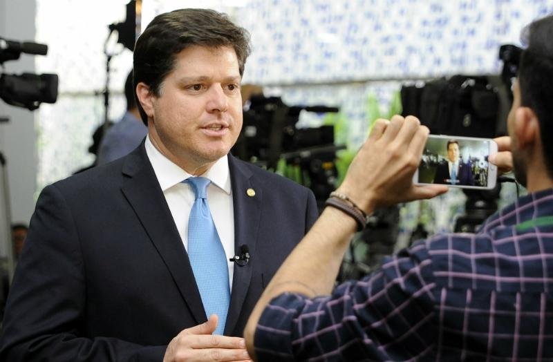 Luiz Felipe Baleia Rossi &eacute; o mais cotado para assumir lideran&ccedil;a do partido na C&acirc;mara dos Deputados