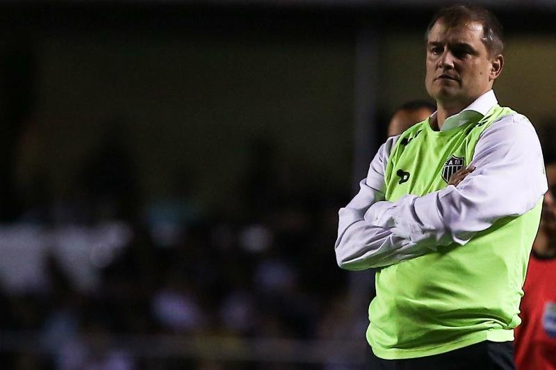 Diego Aguirre vai comandar Atl&eacute;tico-MG no Brasileir&atilde;o