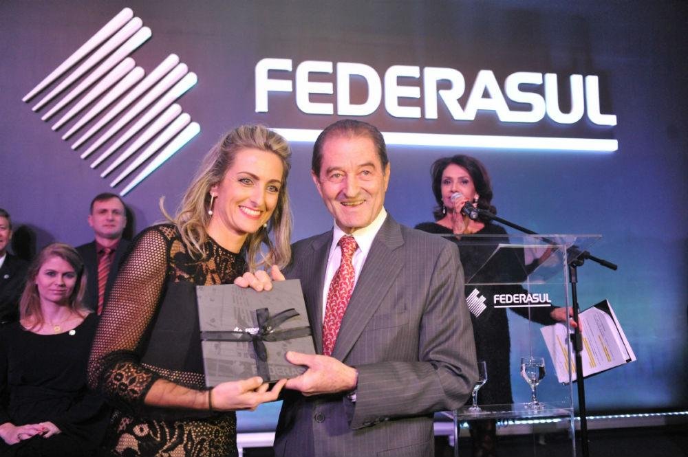 ova presidente substitui Russowsky e permanece no cargo at&eacute; 2018