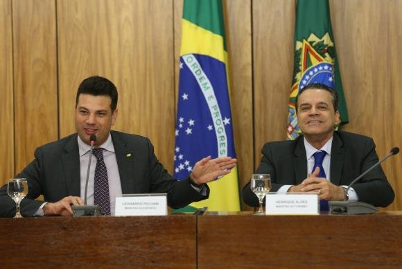 Picciani e Eduardo Alves relataram que troca de governo deixou "todos mais seguros do sucesso"
