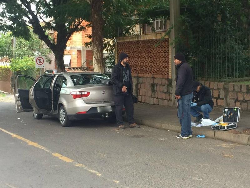 Dois homens tentaram roubar carro no bairro Apar&iacute;cio Borges