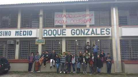 Mais de 20 escolas s&atilde;o ocupadas por alunos no Rio Grande do Sul	