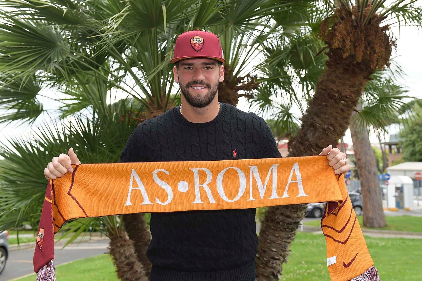 Alisson realizou exames na Roma nesta ter&ccedil;a