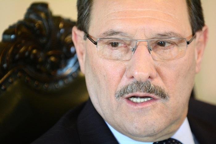 Sindicatos se articulam, mas MP e Legislativo evitam confronto com Sartori por reajuste