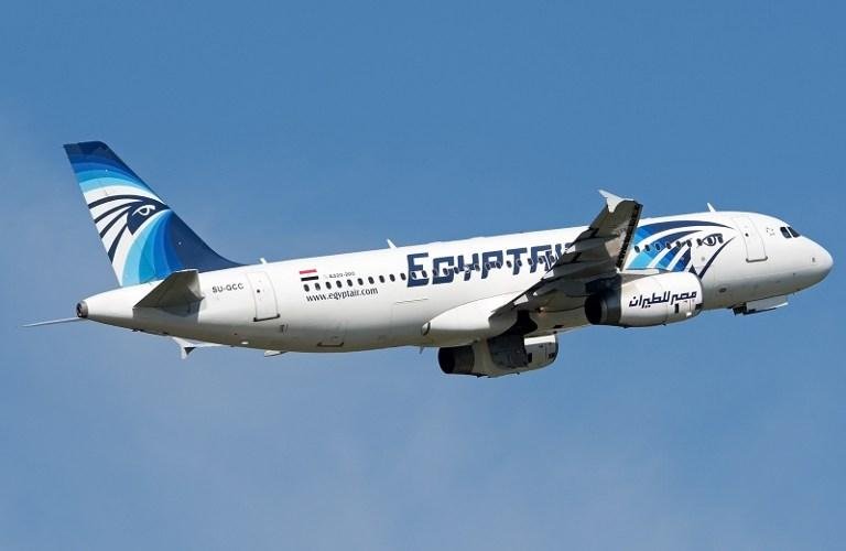 Avia&ccedil;&atilde;o grega nega problema assinalado por piloto da EgyptAir