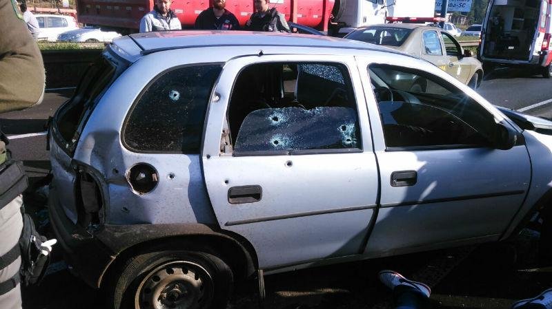 Roubo de caminhonete termina com pris&atilde;o de tr&ecirc;s homens em Novo Hamburgo  