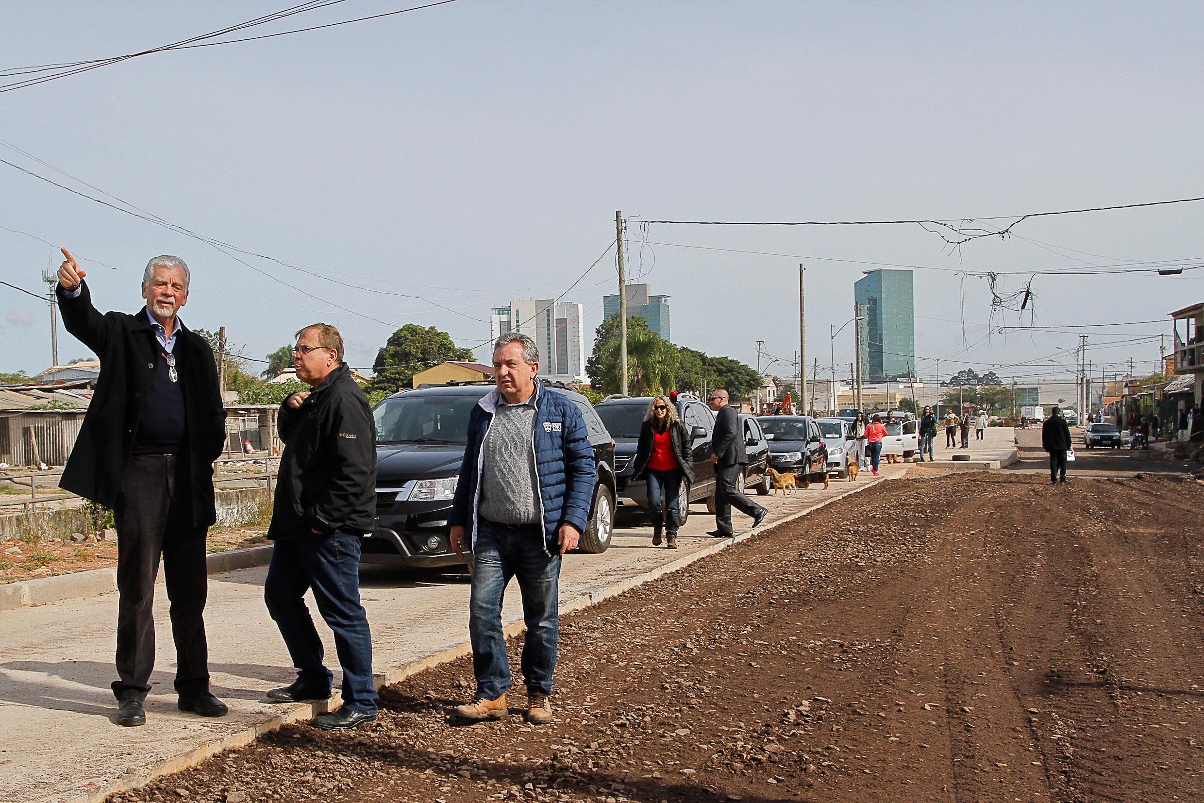 Fortunati participou de vistoria na avenida Tronco 