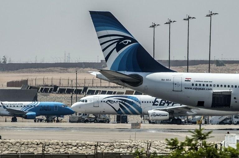 Autoridades gregas negam que destro&ccedil;os sejam do avi&atilde;o da EgyptAir