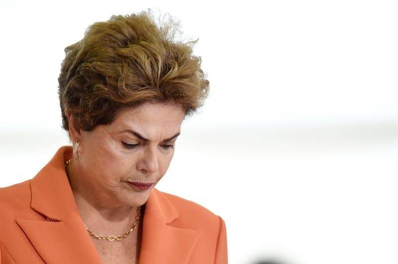 Advogado de Rio Grande entrou com a&ccedil;&atilde;o alegando custos elevados para manter a equipe da presidente afastada