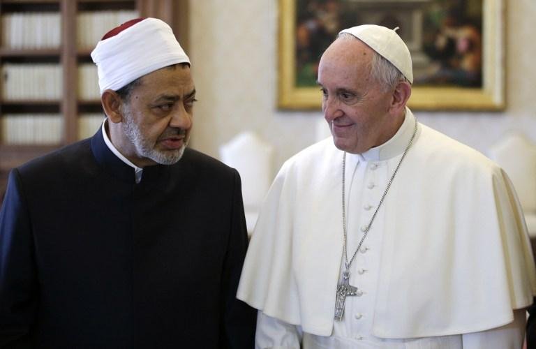 Papa e grande im&atilde; Ahmed al-Tayeb fazem reuni&atilde;o hist&oacute;rica no Vaticano