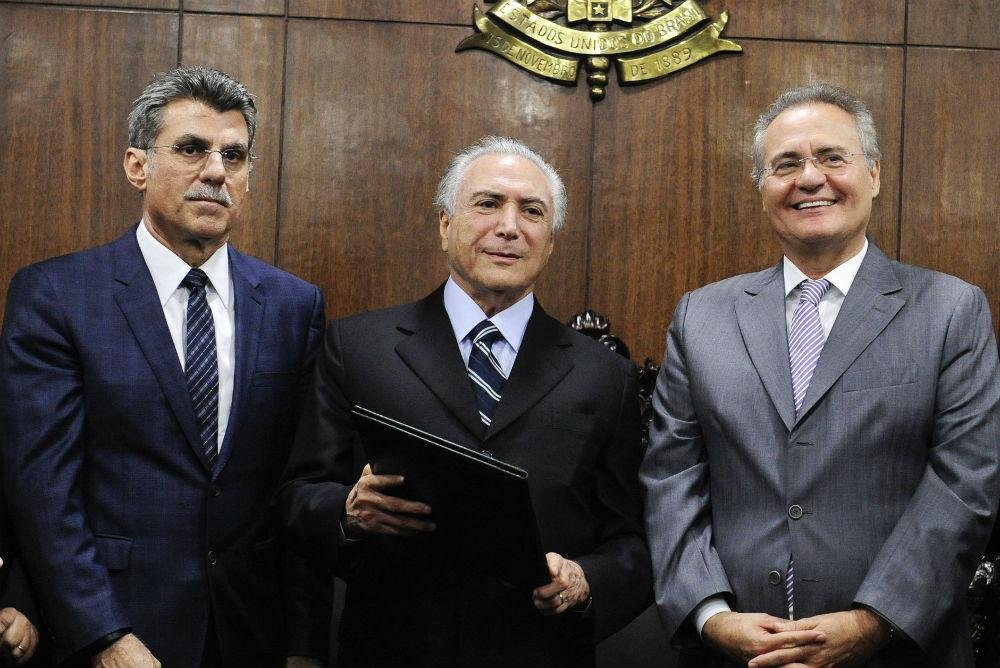 Renan Calheiros promete votar na ter&ccedil;a-feira nova meta fiscal do governo interino de Michel Temer