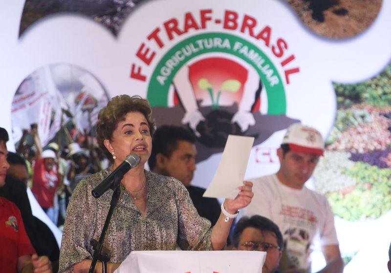 Dilma diz que mudan&ccedil;a no repasse para educa&ccedil;&atilde;o proposta por Temer &eacute; retrocesso 
