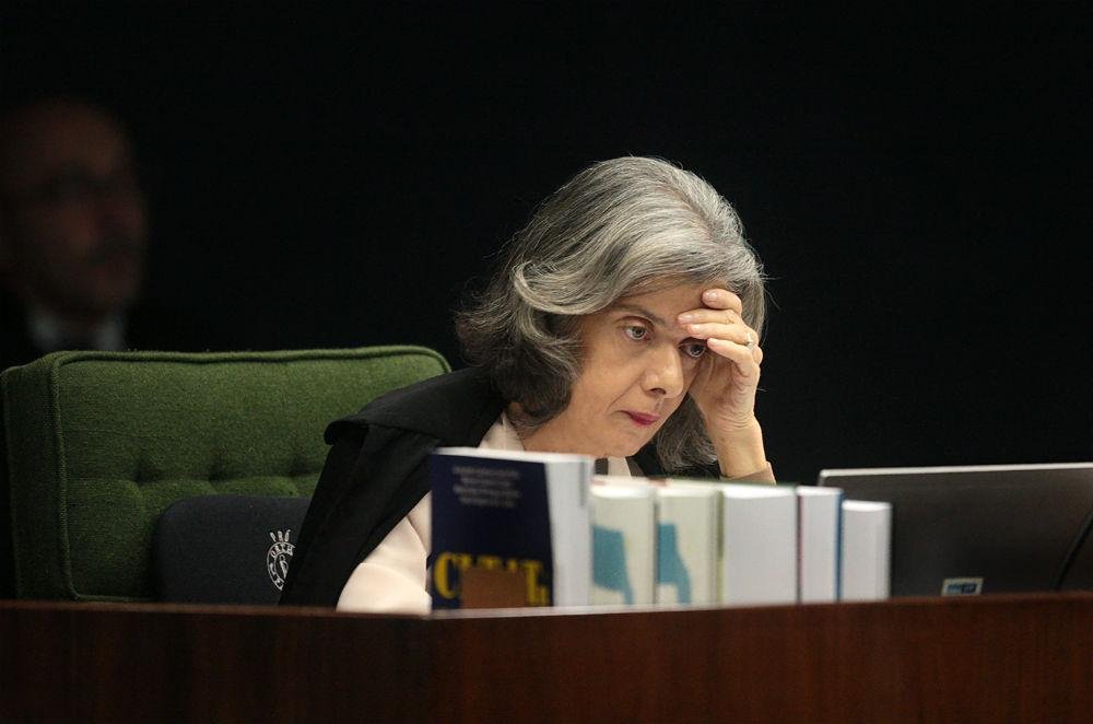 C&aacute;rmen L&uacute;cia divulgou nota repudiando o estupro coletivo da adolescente no Rio de Janeiro