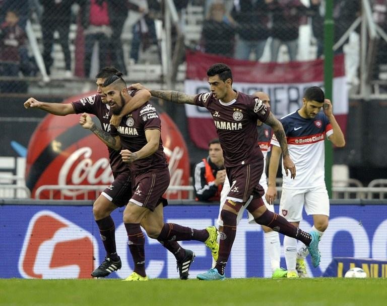 Lan&uacute;s garantiu o t&iacute;tulo argentino com goleada