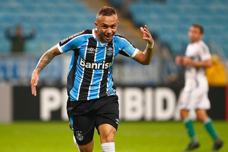 Tricolor dominou a partida e venceu por 2 a 0 com qualidade na Arena