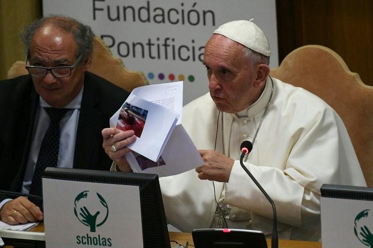 Papa garantiu perman&ecirc;ncia como Bento XVI