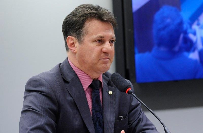 Deputado contrariou orienta&ccedil;&atilde;o do partido e votou pela admissibilidade do afastamento da presidente, em abril 