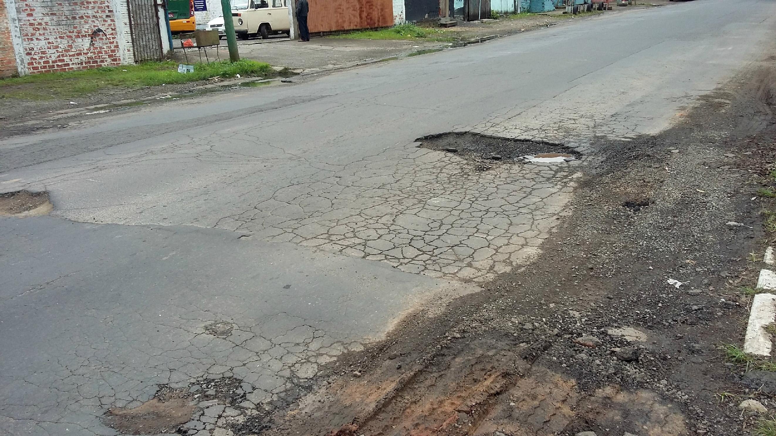 A prefeitura informou que o servi&ccedil;o de reparo deve ser retomado este m&ecirc;s