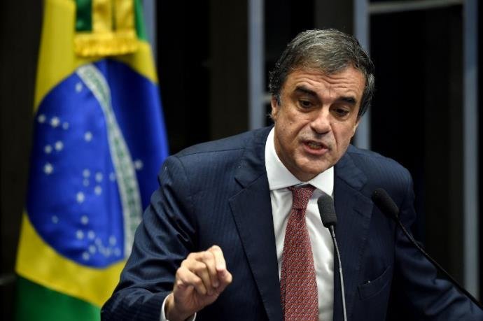 Documento dever&aacute; ser entregue pessoalmente &agrave; Comiss&atilde;o Processante do Impeachment