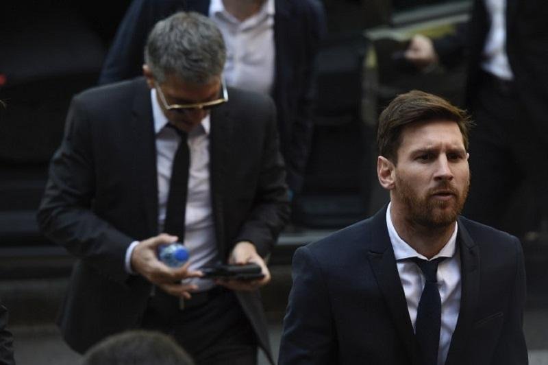 Messi afirma no tribunal que se dedicava ao futebol, n&atilde;o tinha ideia de nada