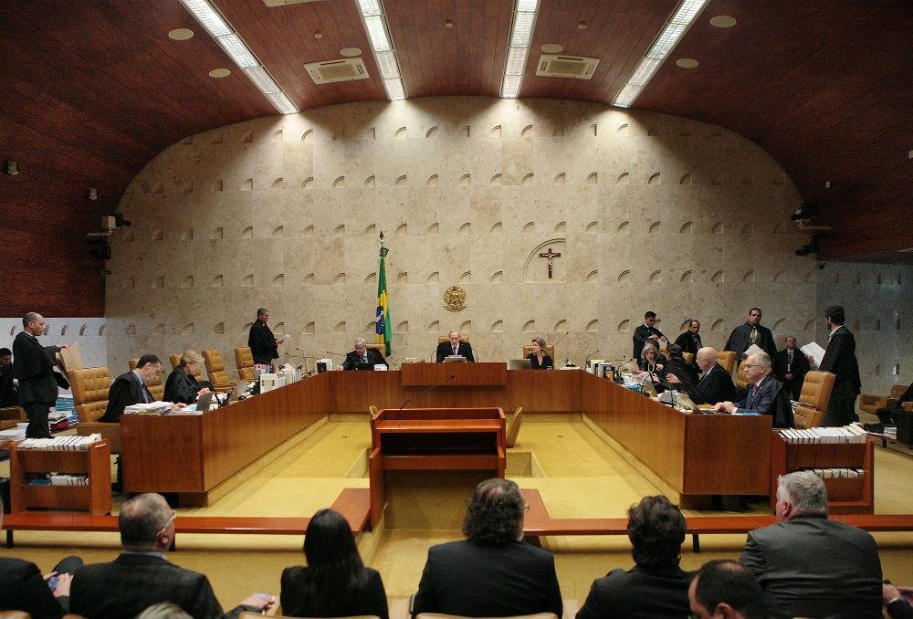 Comiss&atilde;o estabeleceu que ser&atilde;o ouvidas oito testemunhas para cada fato apontado contra a presidente afastada, tanto para a acusa&ccedil;&atilde;o quanto para a defesa