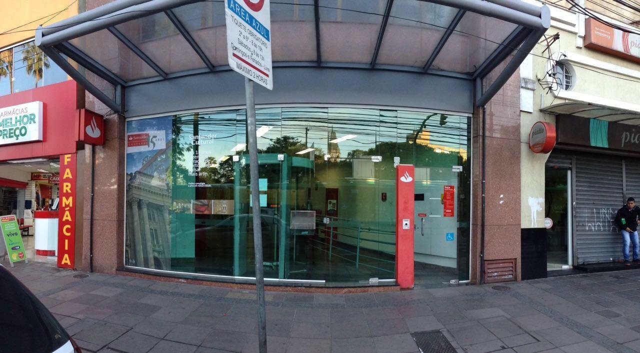 Ag&ecirc;ncia do Santander &eacute; atacada em Porto Alegre