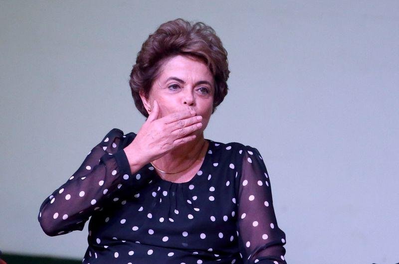 Ex-ministro nega a informa&ccedil;&atilde;o de doa&ccedil;&atilde;o ilegal para campanha de Dilma