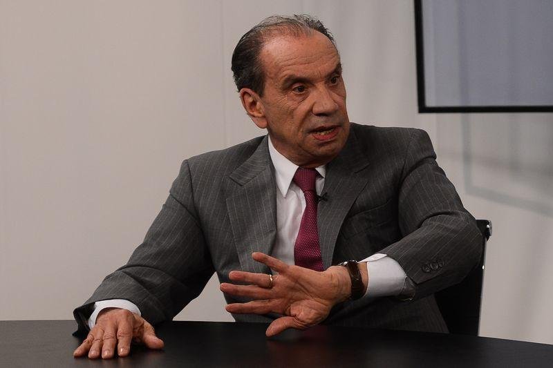 L&iacute;der do governo defende inclus&atilde;o de fala de Odebrecht como prova contra Dilma 