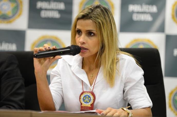 Delegada Cristiana Onorato Bento &eacute; respons&aacute;vel pelo caso e disse que jovem foi levada desacordada para o local do estupro 