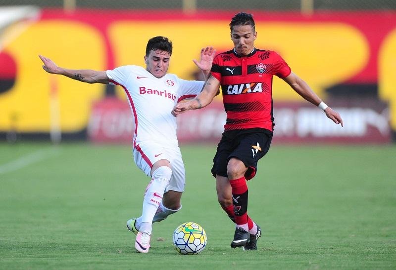 	Colorado sofreu gol aos 4 minutos do primeiro tempo e n&atilde;o conseguiu reagir