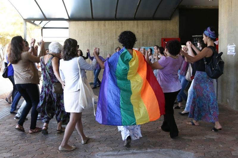 Servidores protestam contra ex-deputada para Secretaria de Pol&iacute;ticas para Mulheres