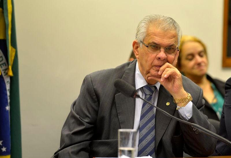 Jos&eacute; Carlos Ara&uacute;jo acusa Cunha de interferir nos trabalhos da C&acirc;mara