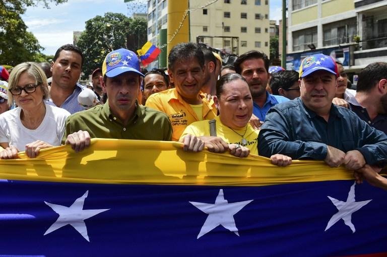Oposi&ccedil;&atilde;o garante que poder eleitoral aceitou 1,3 milh&atilde;o de assinaturas contra Maduro