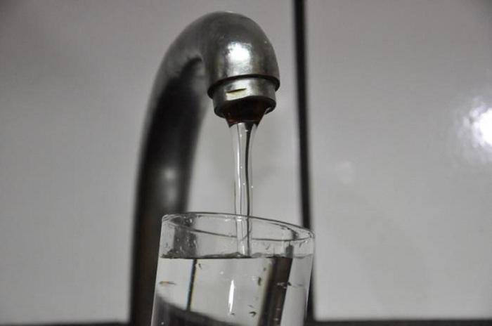 Departamento insiste que an&aacute;lise de amostras garante abastecimento pr&oacute;prio para o consumo